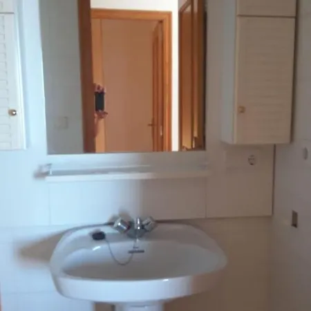 2 Apartment *